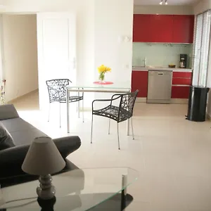 https://suite-affaire-vieux-port.fr-provencehotel.com